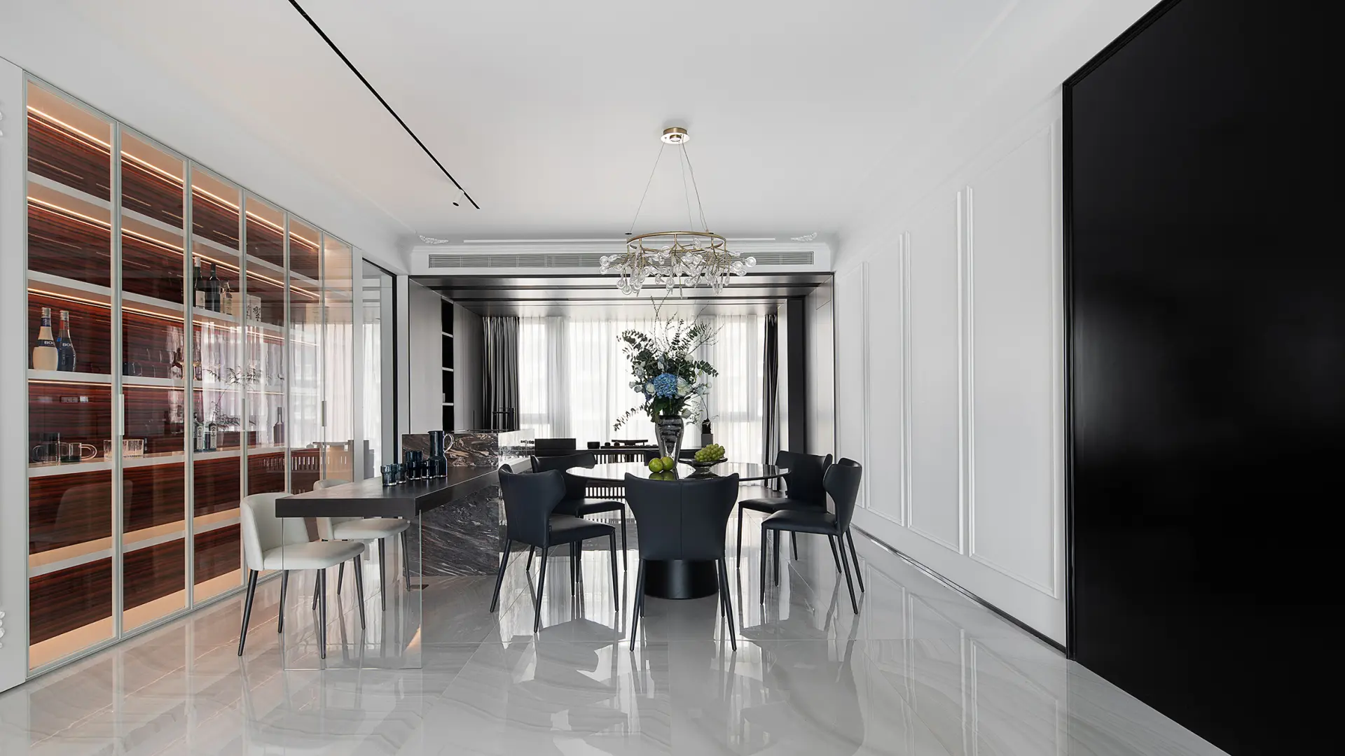 Parisian Grey interior view